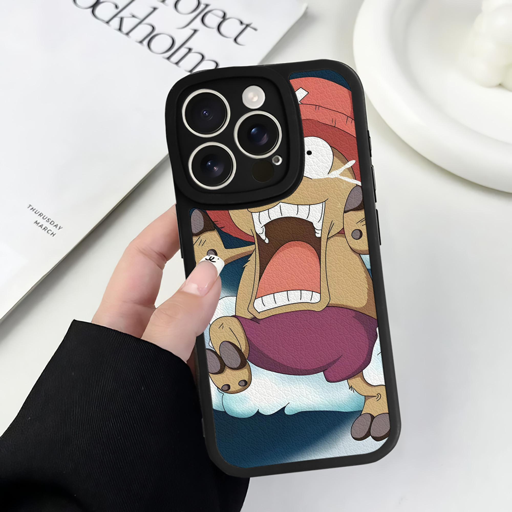 （画像用） ワンピース ONE PIECE 【iPhone 16シリーズ対応】シリコンスマホケース（レザー調） 材質：シリコン